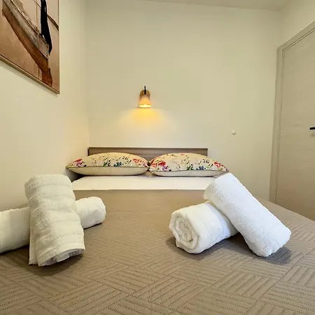 Anita * スプリト